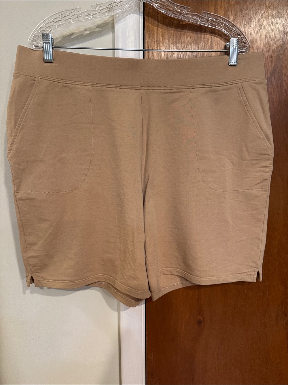 Casual Stretch Pull-On Shorts - Tan